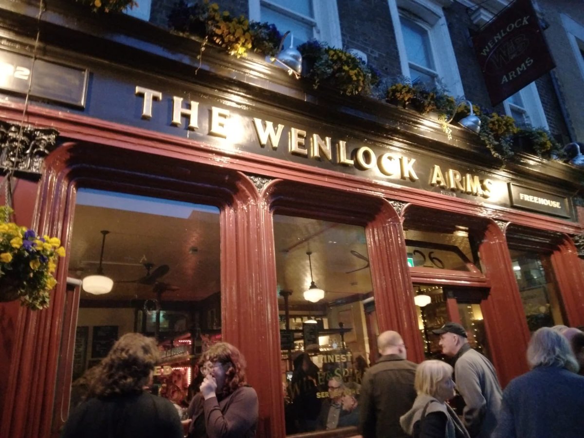 NLondonCAMRA's tweet image. Congratulations @wenlockarms on winning North London pub of the year 2026. Always a warm welcome, excellent beer selection, a proper community pub. Top condition cask ales. 🍻 In 2012 the pub was saved from demolition by the local community and CAMRA. Our top pub! 🎉 #winner