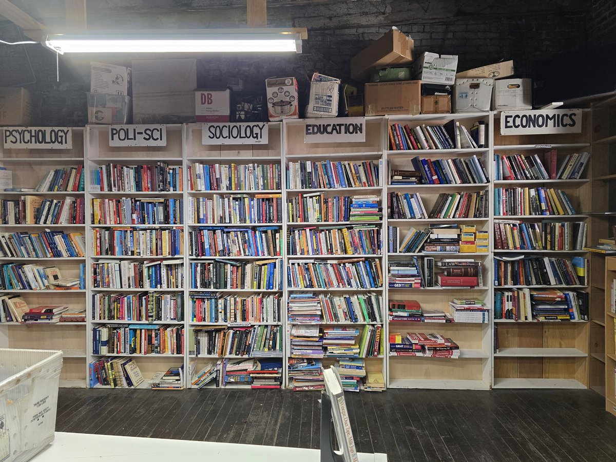 Sarah Zee tweet media