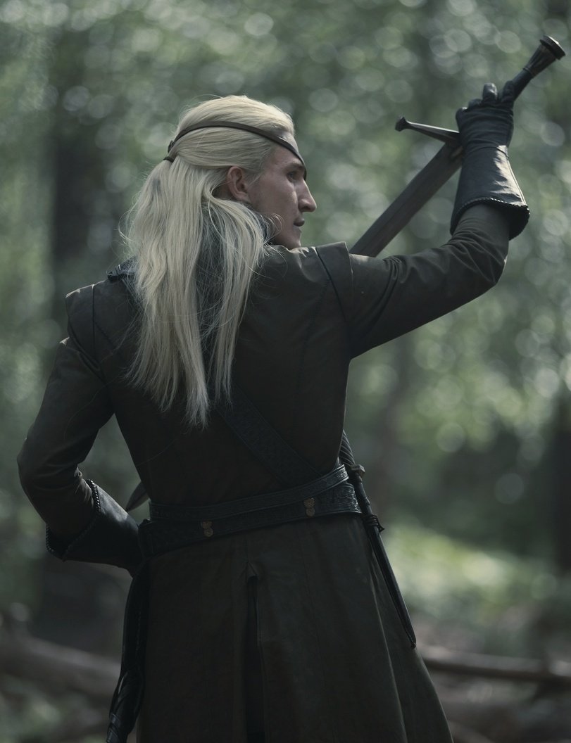 Ewan Mitchell Nation 💎 tweet media