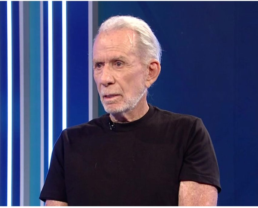 Están tratando de subir al hermanon sabiendo que es íntimo de Cerrón y franela de Castillo, a la izquierda no le importa el Perú 🇵🇪 le importa su bolsillo.
Con el cuento del accionariado le metió cabeza a 70 mil peruanos en RBC.