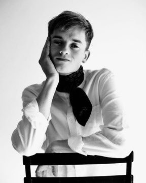 Emma La Roja tweet media