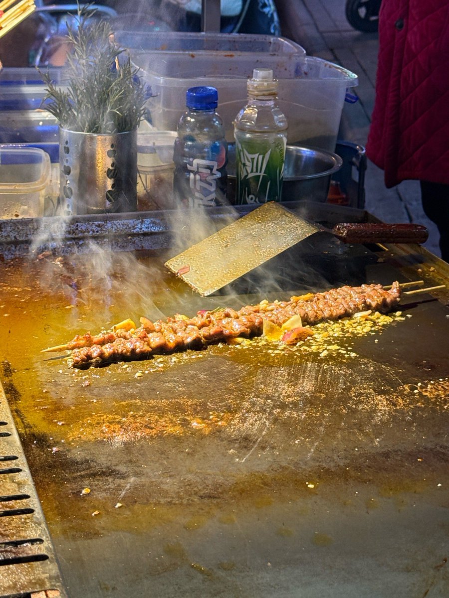 rayzhu0923 tweet media