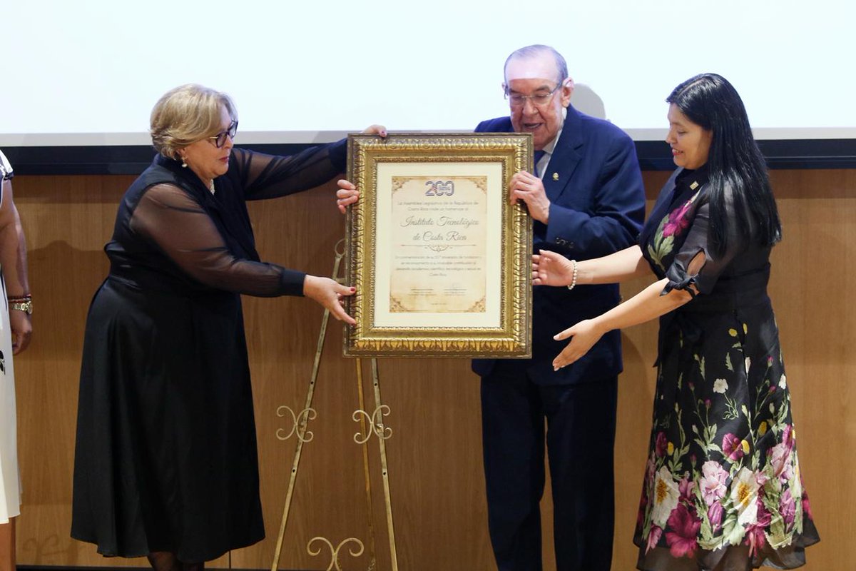 Rodrigo Arias S. tweet media