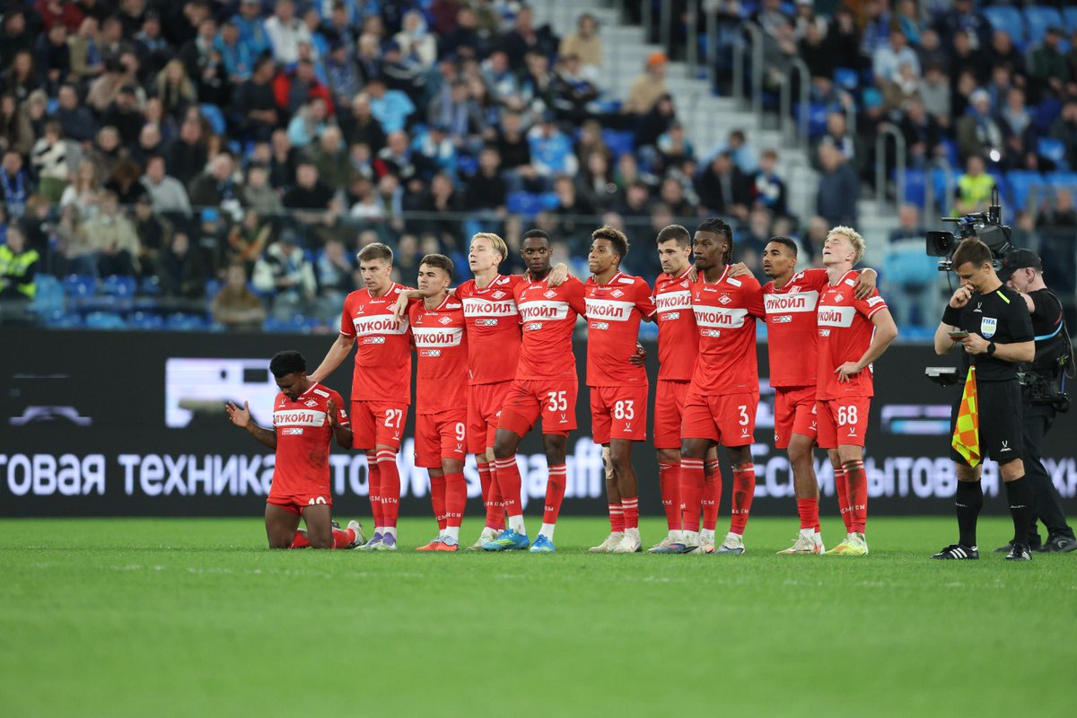 Alexander Djiku tweet media