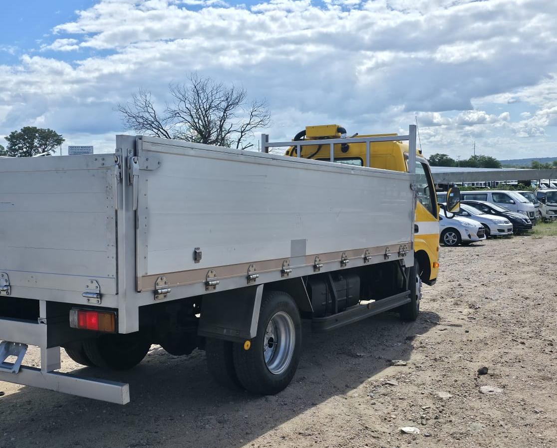 Taps_clearing's tweet photo. Hino dutro
Yellow
NO4C
3ton
$18800 usd buying *after* duty 
Available https://t.co/JQKloTj1Vv