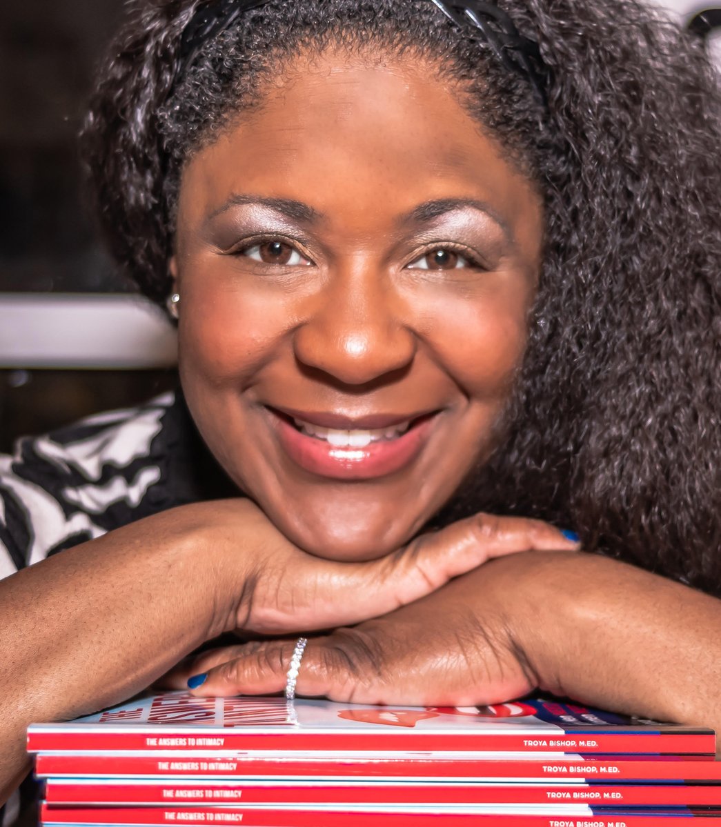 BlackNews's tweet image. HBCU Scholar/ Educator of 24 Years Releases Newly Revised Guide on How to Build Better Relationships

blacknews.com/news/dr-troya-…

#blacktwitter #blackexcellence #blackwomen #blackwoman #black #HBCU #blackgirlsrock #blackgirlmagic #melanin #relationships