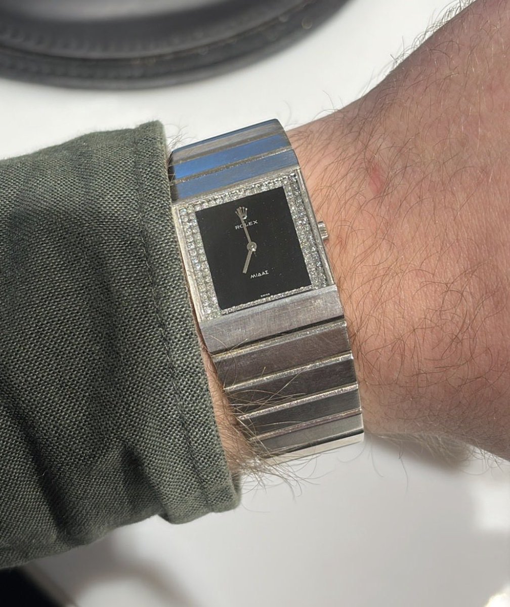 uhrenknecht tweet media