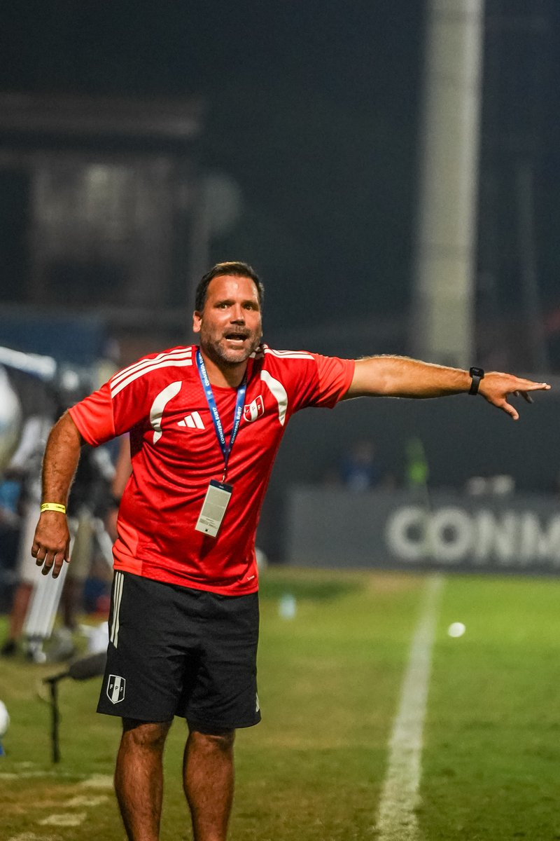 Cristhian Hinostroza tweet media