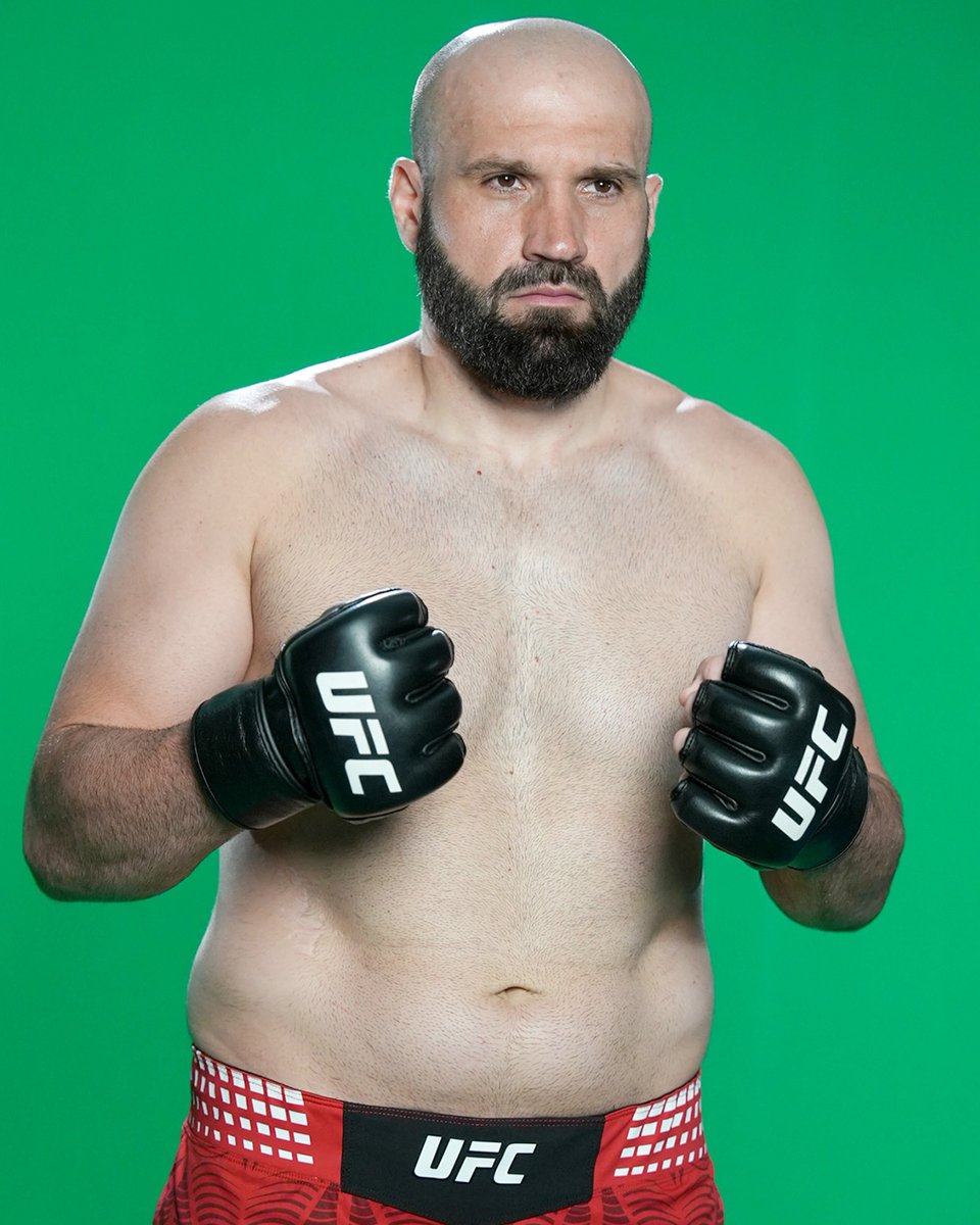 UFC tweet media