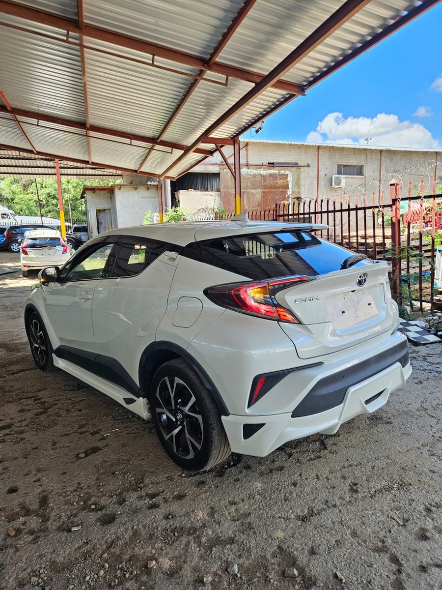 Taps_clearing's tweet photo. Toyota 
Chr
2017 model
Hybrid 
65k mileage 
14900 usd buying before duty 
Available

0773052189 https://t.co/ollikOC2ww
