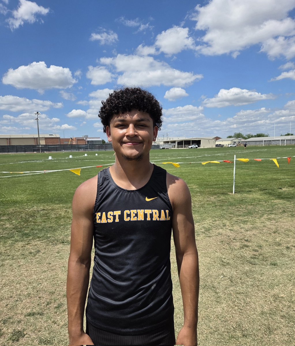 PinonesRuby's tweet photo. District runner up, qualifying for Area with a throw of 160'. Team Pinones is heading to Laredo.  #TeamPinones #Pinonesbrothers #Nofinishlines https://t.co/8GL0MuKN3f