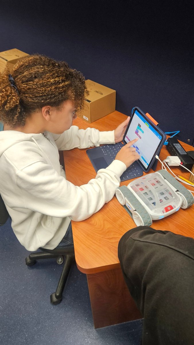 WitherspoonMSA's tweet photo. It's always a great experience when our friends from  @ncatsuaggies visit with the Innovation Station. @kristiemabry class coded rovers!!! https://t.co/cacbArytGj