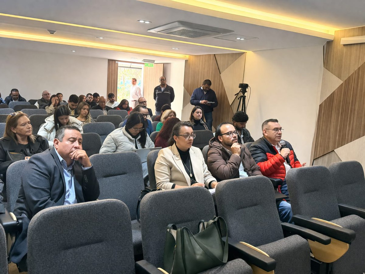 CUEE SUGAMUXI hizo presencia en la Mesa Empresarial Boyacá, espacio clave para el diálogo, la articulación y el desarrollo territorial. Agradecemos a la ANDI por la invitación y por liderar estos escenarios que fortalecen el tejido empresarial y  social.#CUEESugamuxi #Alianzas