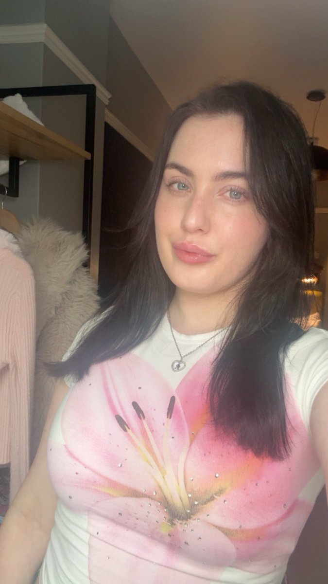 Lola Rae tweet media