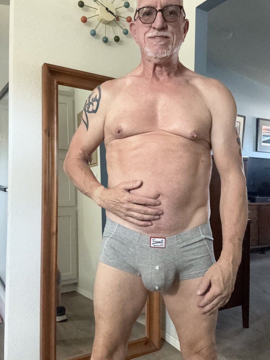 PSPDaddyXXX's tweet photo. Some new underwear from my boi https://t.co/oeyRez8Rlq