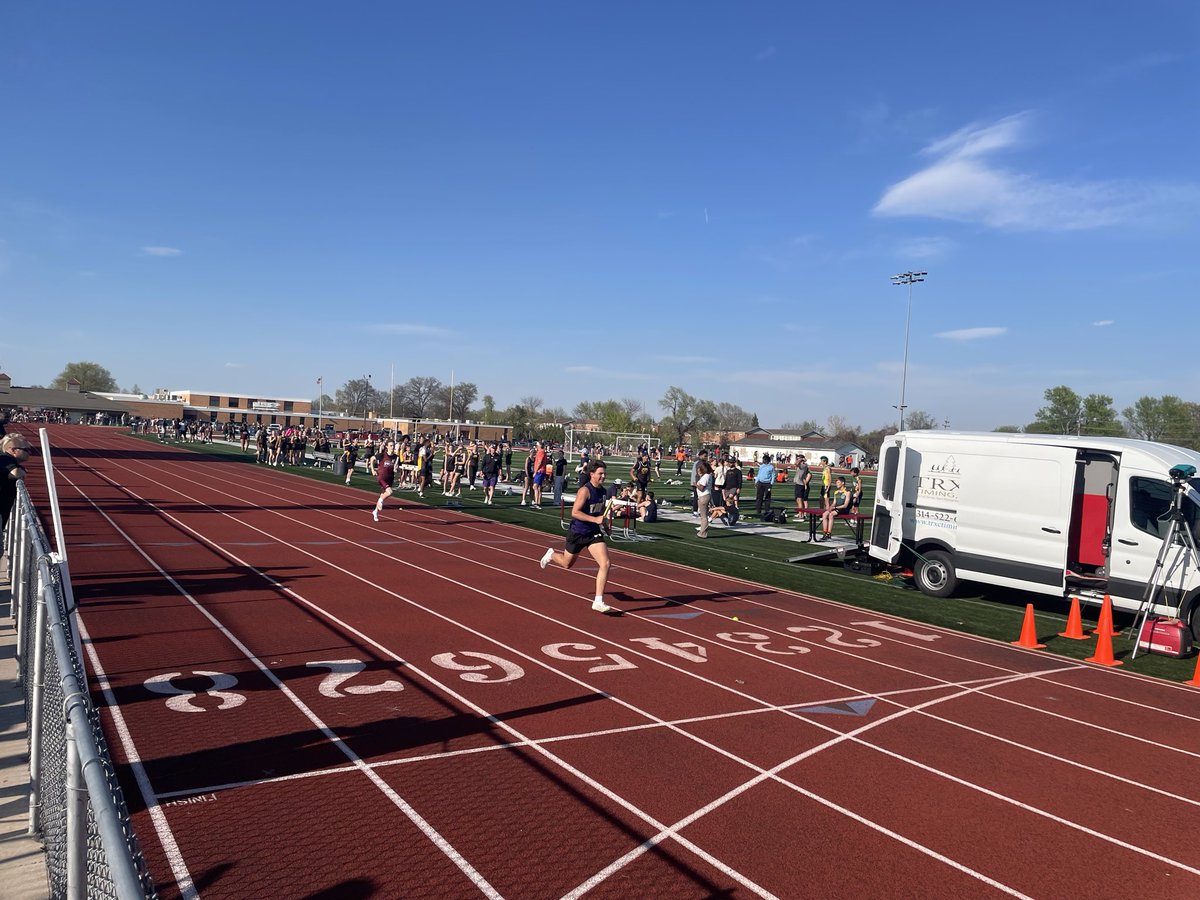 drsefrit's tweet photo. Beautiful day for baseball and track! West playing Warrenton in varsity baseball. West hosting High and a slew of teams in a JV track meet. #LotsOfAction #LOVEit https://t.co/zvMYnf8eMS