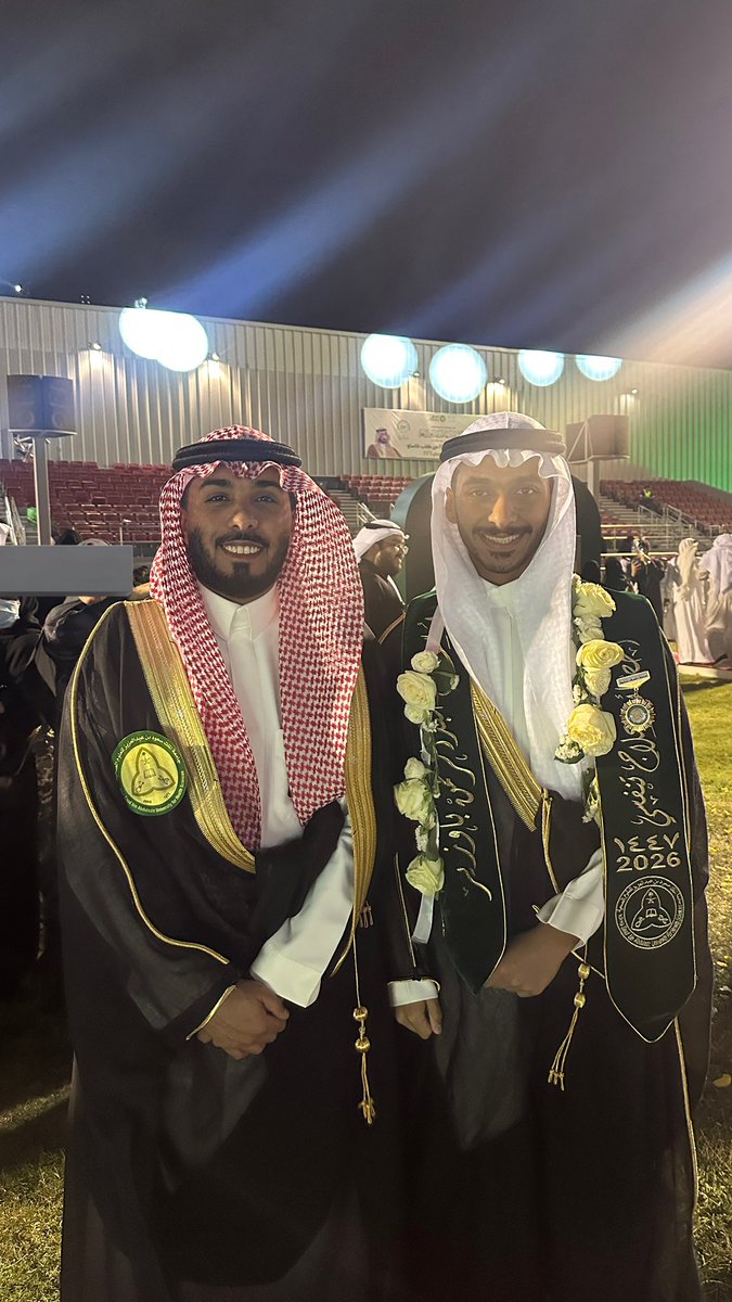 Y_12ab's tweet photo. ﴿ آخرُ دَعْواهُمْ أَنِ الْحَمْدُ لِلَّهِ رَبِّ الْعَالَمِينَ ﴾

بفضل الله أولاً، ثم بدعوات أمي وأبي، أتممتُ اليوم مسيرتي الجامعية في جامعة الملك سعود بن عبدالعزيز للعلوم الصحية، وتخرجتُ حاصلاً على درجة البكالوريوس في تخصص العلاج التنفسي بتقدير ممتاز مع مرتبة الشرف الثانية 👨🏻‍🎓❤️ https://t.co/FNOFzkBeTr