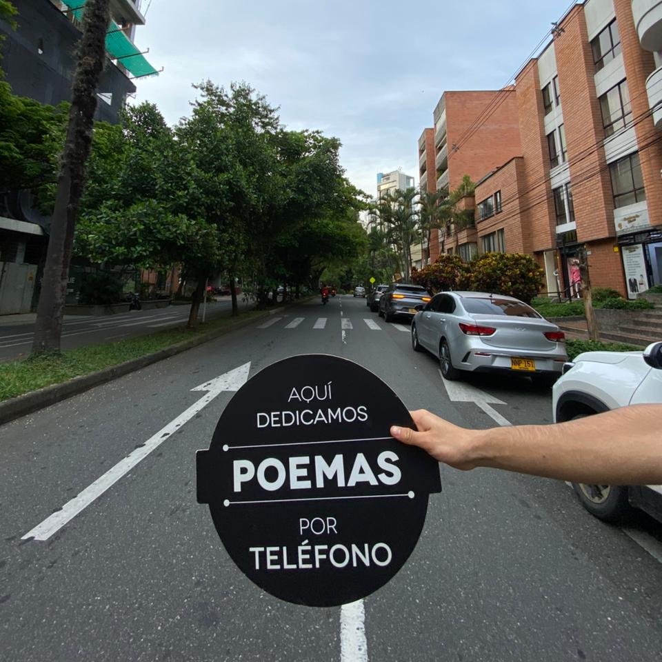 Cabina Literaria tweet media