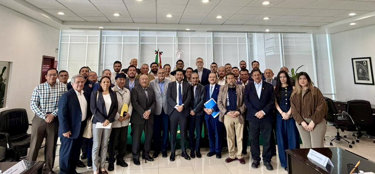 Con responsabilidad y visión, la <a href="/CTM_MX/">CTM Nacional</a> participa en la Mesa de Diálogo Sindical sobre las leyes secundarias en materia de reducción de la jornada laboral a 40 horas.