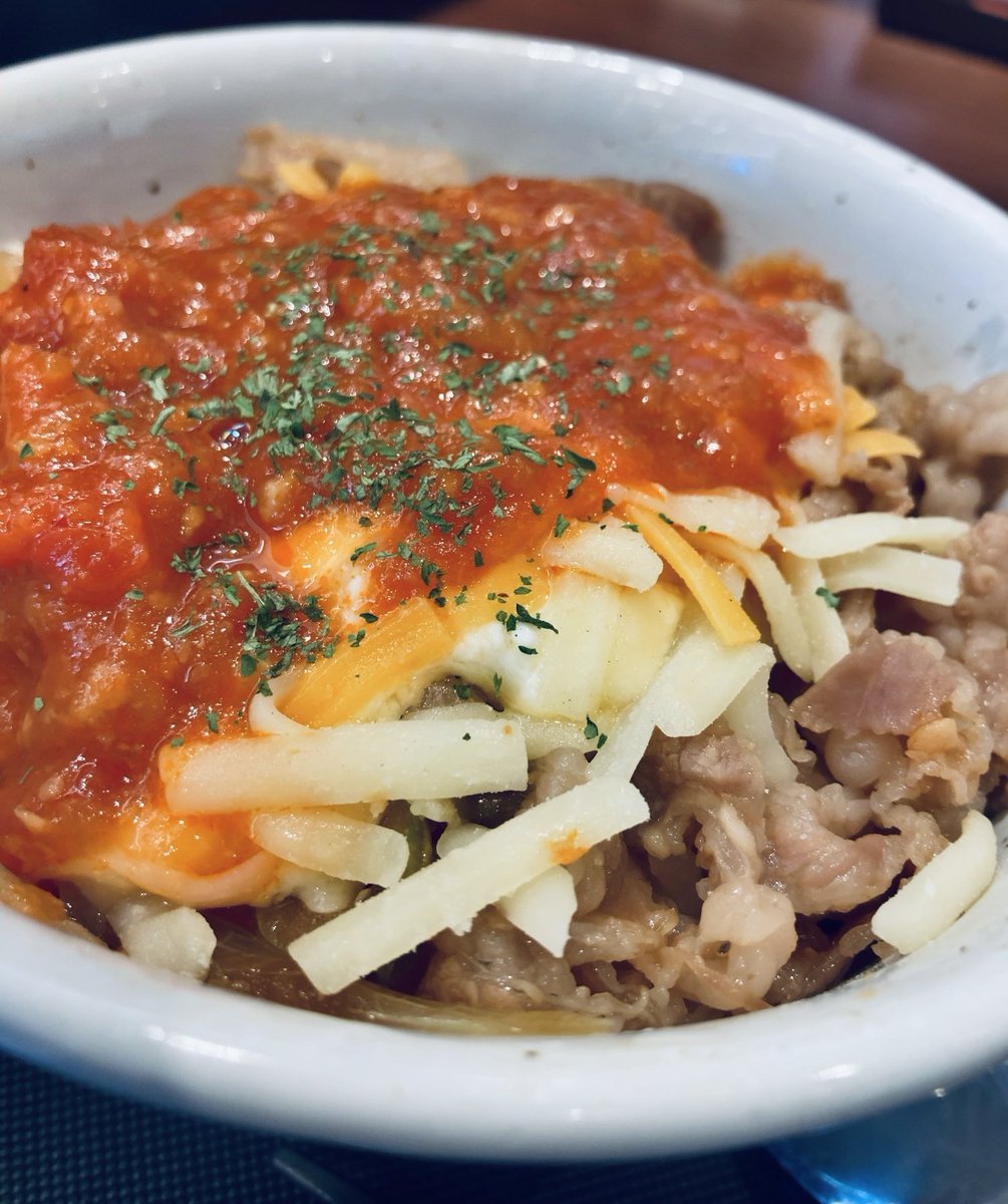 「松屋」さんの「うまトマチーズ牛めし」