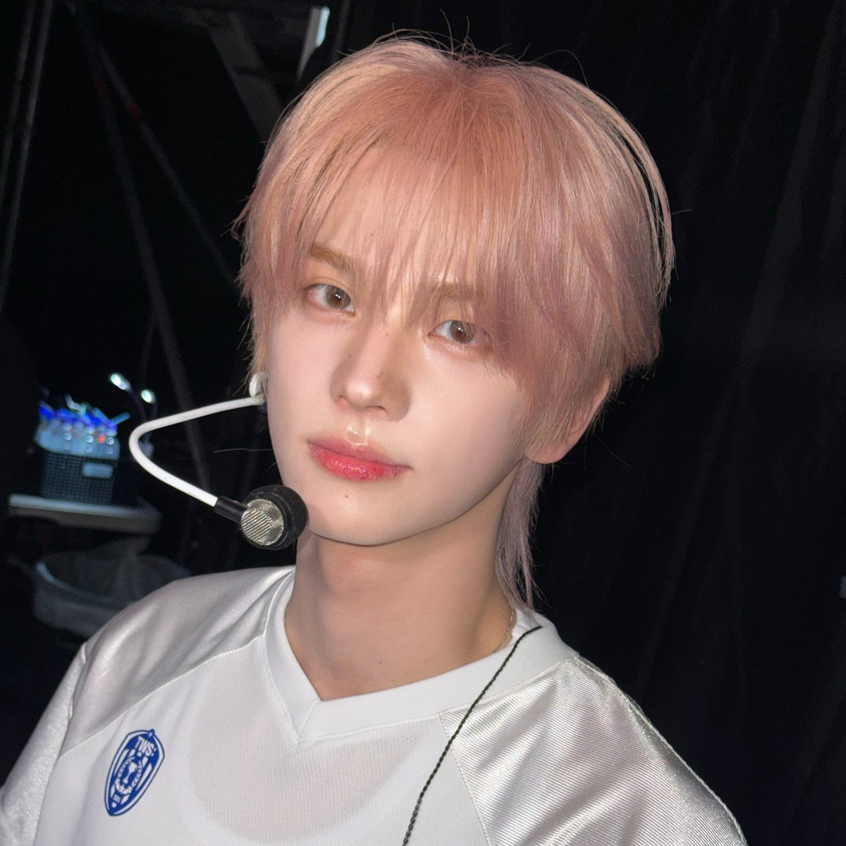 amy 🍑 tweet media