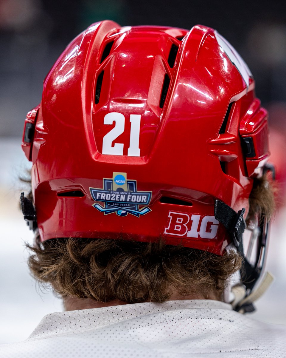 Wisconsin Hockey tweet media