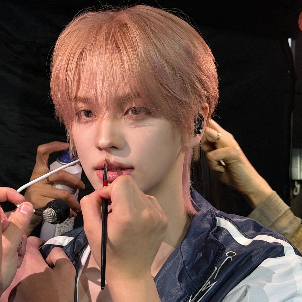 amy 🍑 tweet media