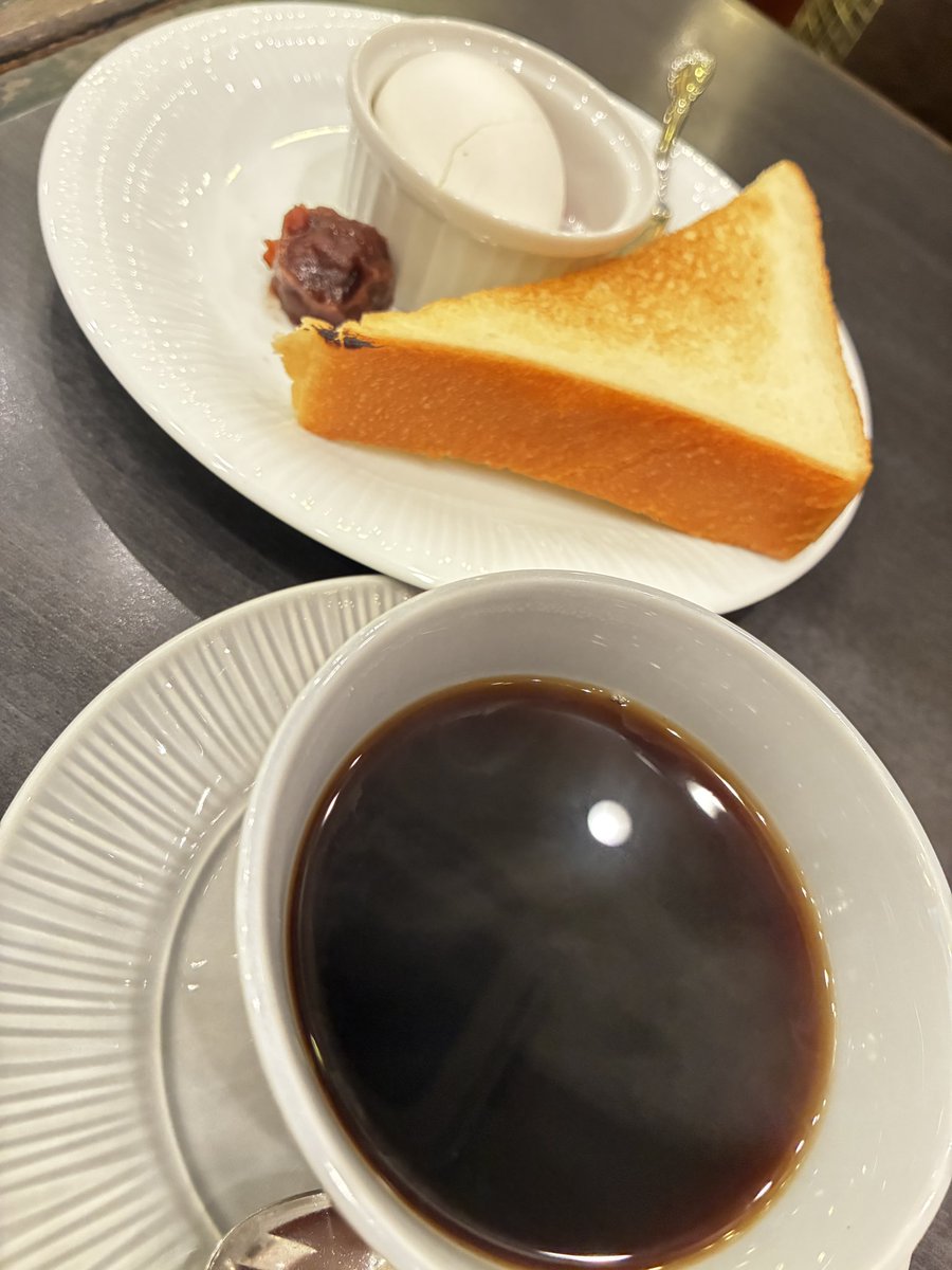 cobalt007's tweet photo. 名古屋の朝はモーニングからスタートですよね！ https://t.co/LgeV5A1KsM