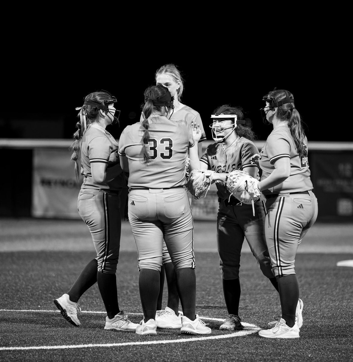 TylerMayhew133's tweet photo. Two big wins yesterday by @PurplesSoftball 

@BgPurplesAth https://t.co/nAUHvMyvW1