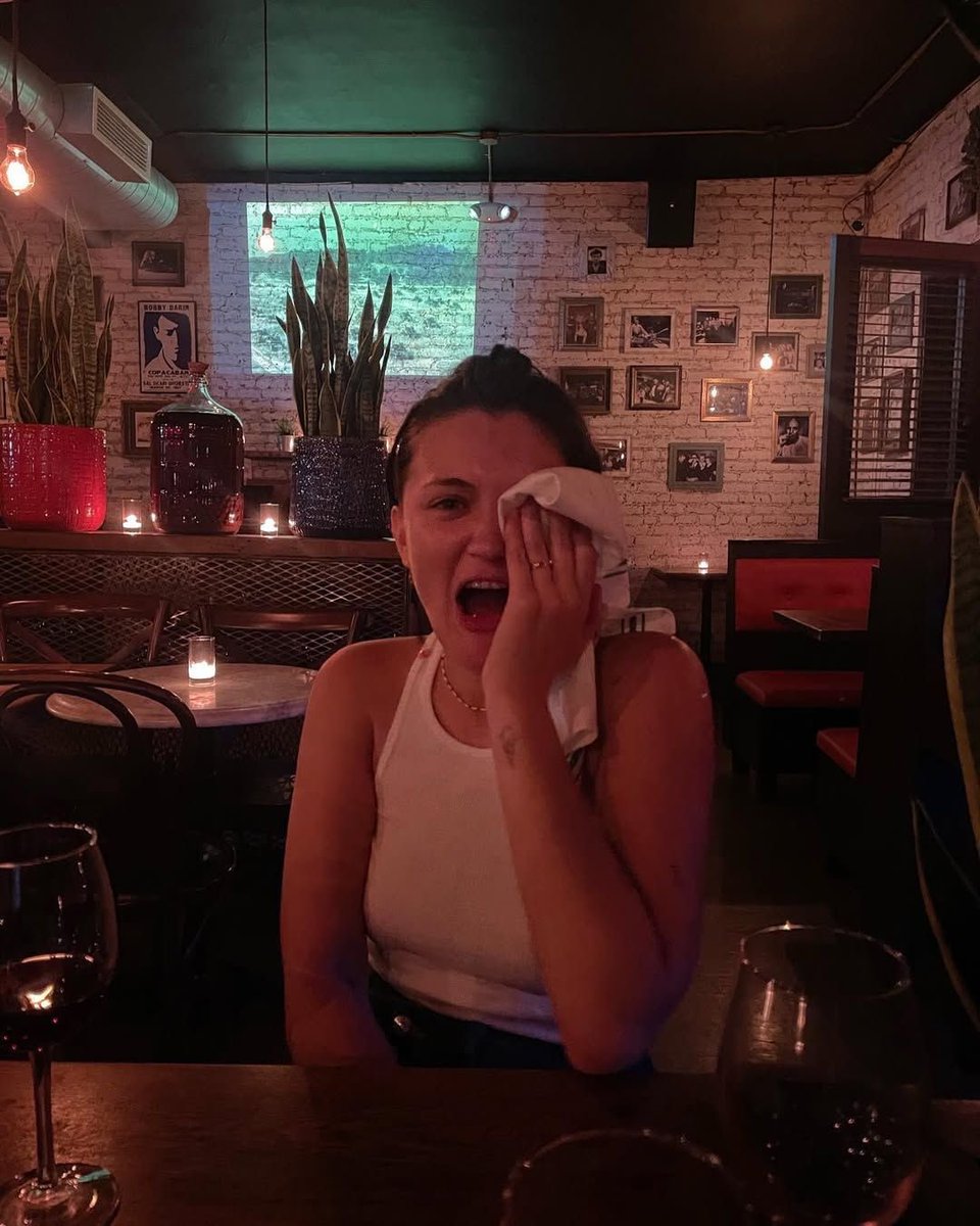 trinity santos apologist!! tweet media