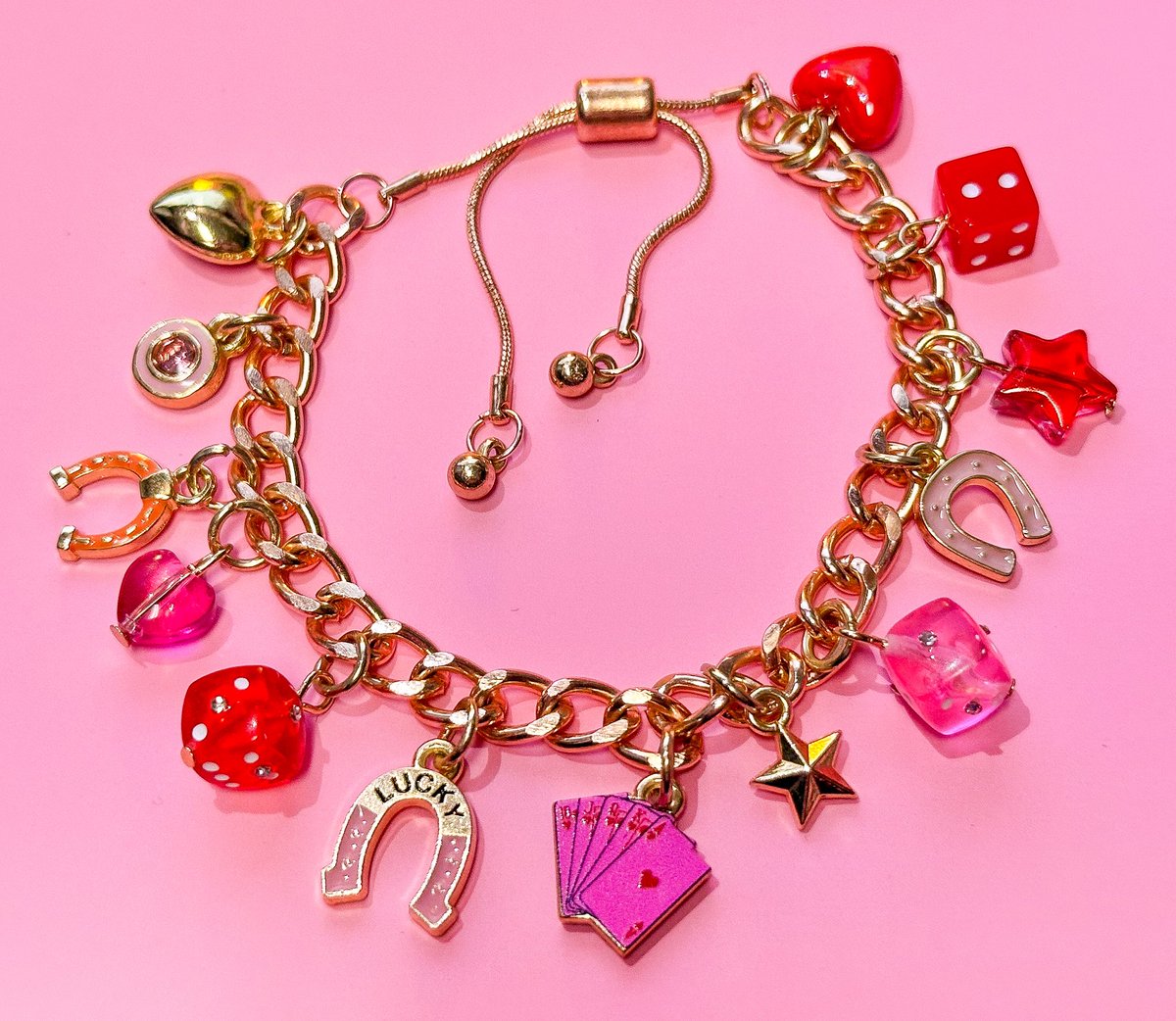 The Hissin’ Kitten tweet media