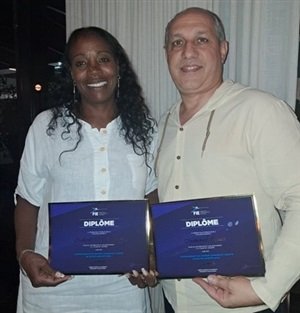 La subcampeona mundial, Zuleidis Ortiz recibe premio FIE
Entrenadoras cubanas son reconocidades en cursos de preparación en Mundial de esgrima Júnior y de Cadete, en Río de Janeiro.
#Cuba #DeporteCubano #esgrima
jit.cu/NewsDetails.as…