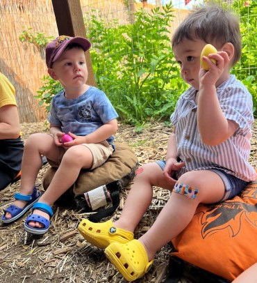 Miss_Char_Music's tweet image. There's still room in Music for Tots Spring classes! Join us to play instruments, sing, dance and make new friends. Try a class free.  misscharlottemusic.com 
Scholarships available.

#MusicForTots #MusicLessonsForKids #SingDancePlay #MakeNewFriends #Spring2026