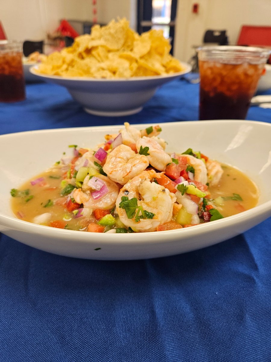 Chef Megan Tapia tweet media