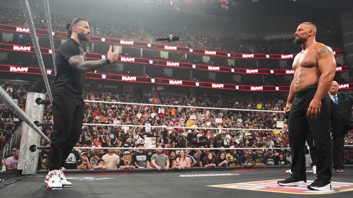 ROSAS #AllWWE tweet media