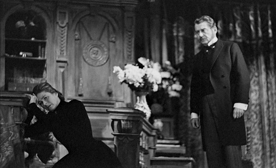 Alexandra 🦢 tweet media