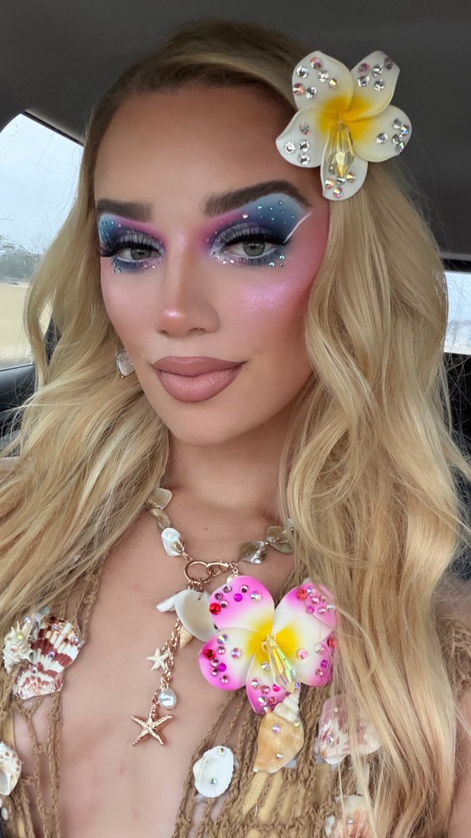 Allegra D 🧛🏼‍♀️ tweet media