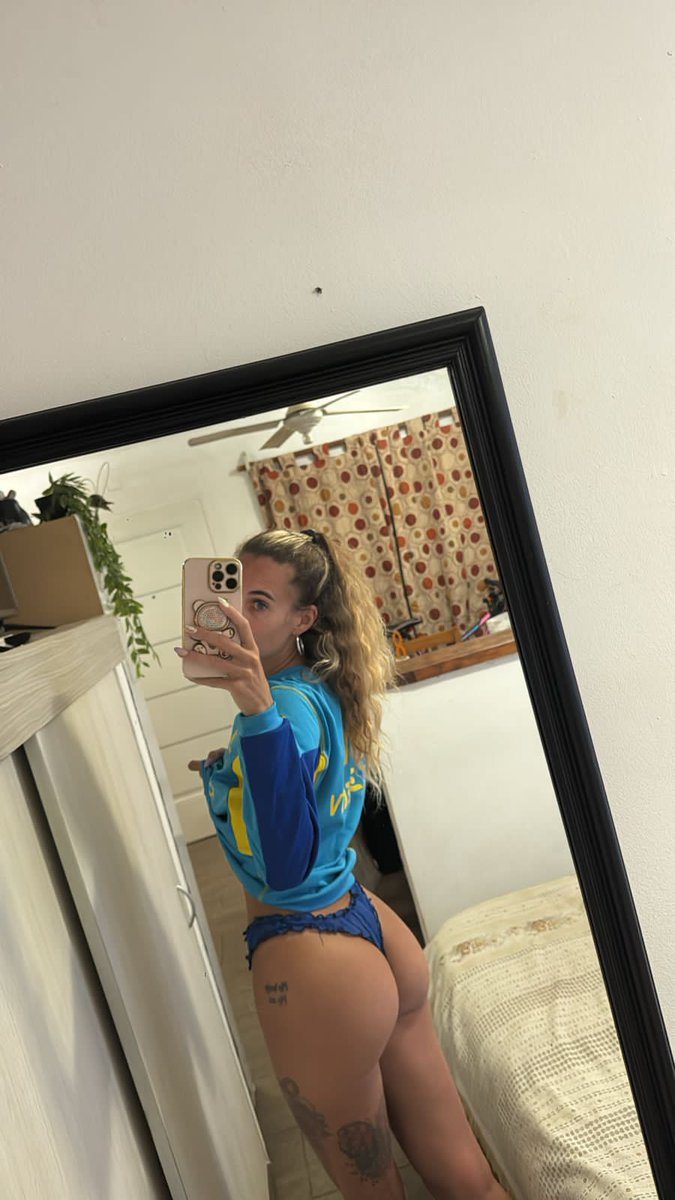 Caro tweet media
