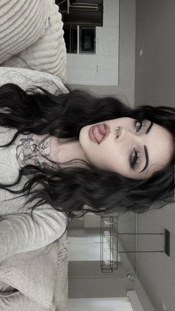 ~Medusa Black~ SFW tweet media