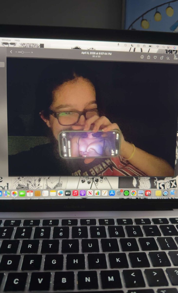 saki 🦋 tweet media