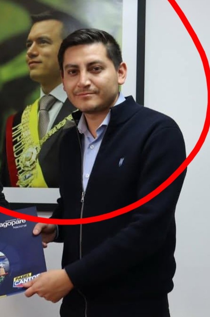 paulpi79's tweet photo. 🟣 El quiteño que denunció a Aquiles.🤦‍♂️@LopezBane12.
🙏 Por favor, ecuatoriano, cuando retorne la justicia al país, no nos olvidemos de los cómplices de esta catástrofe. Prohibido olvidar. https://t.co/znfqfiaL5S