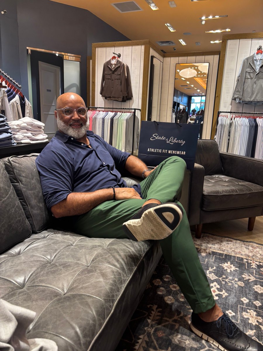 Cornelius Bennett tweet media