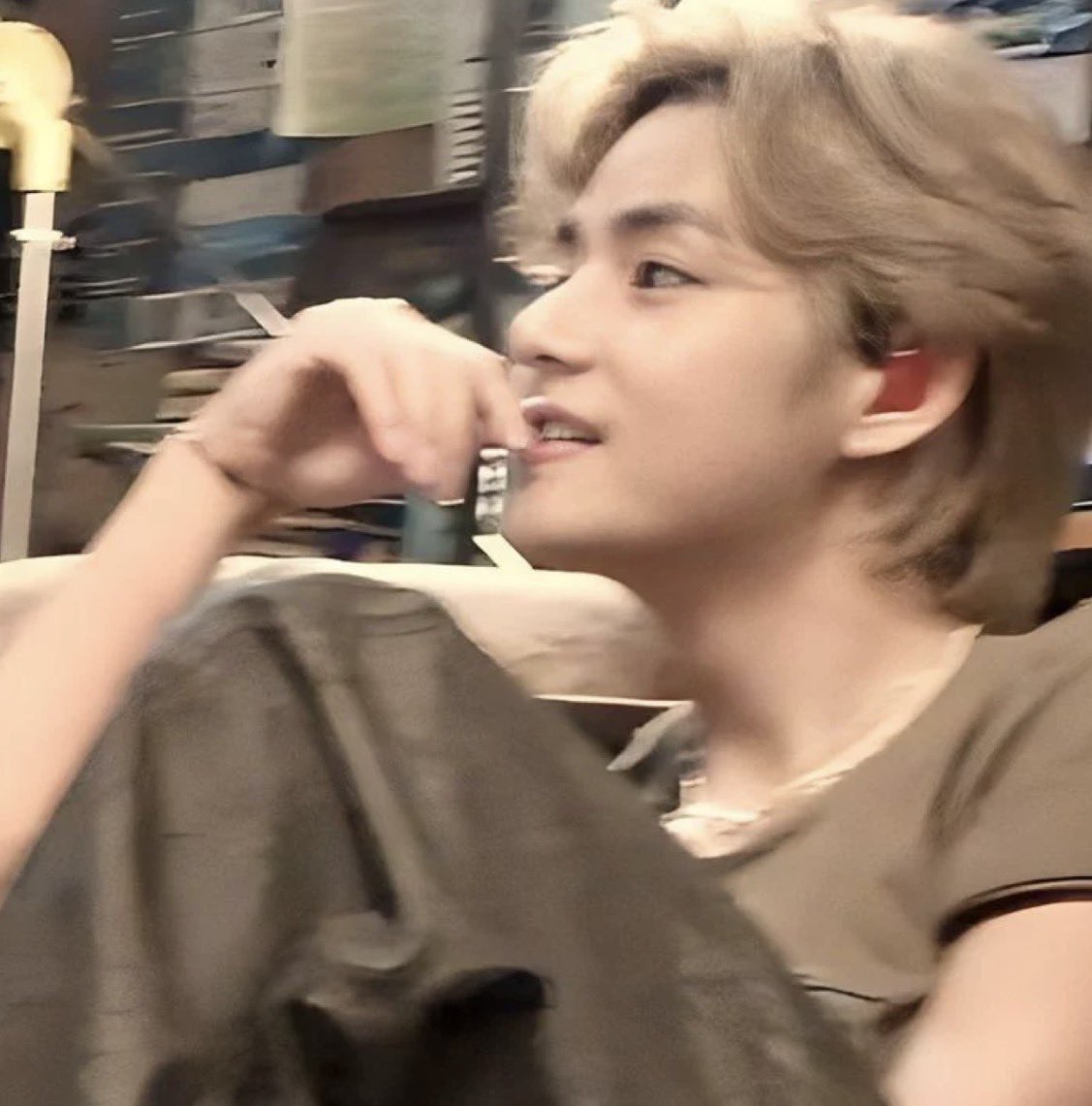 theo 📎 tweet media