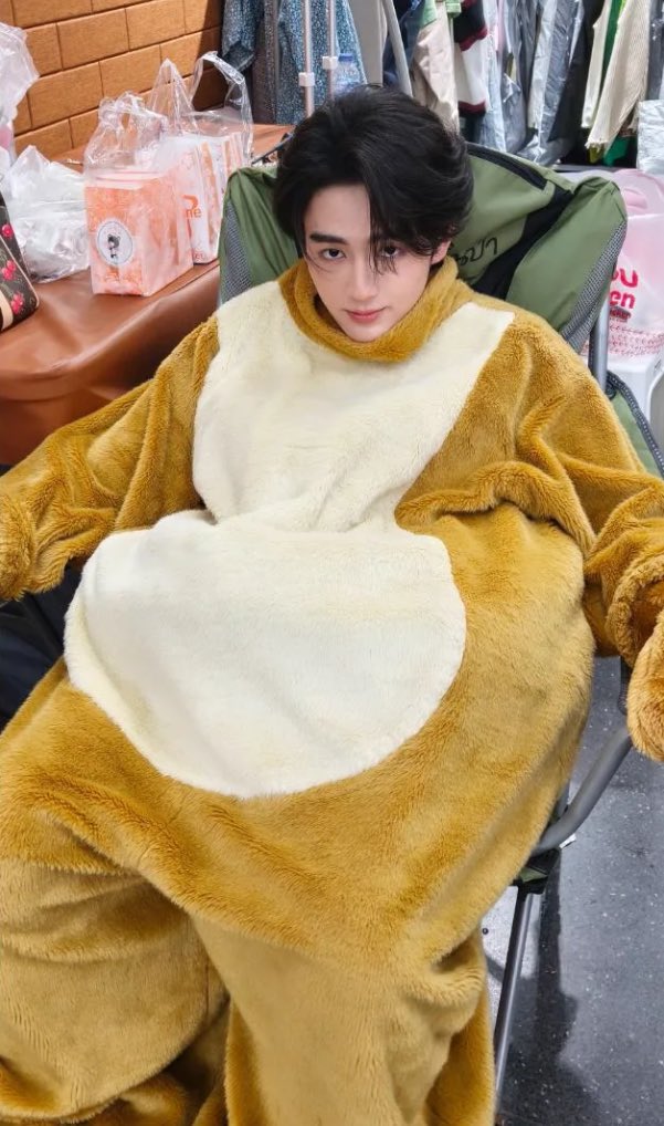 gogi 🍅🥚 tweet media