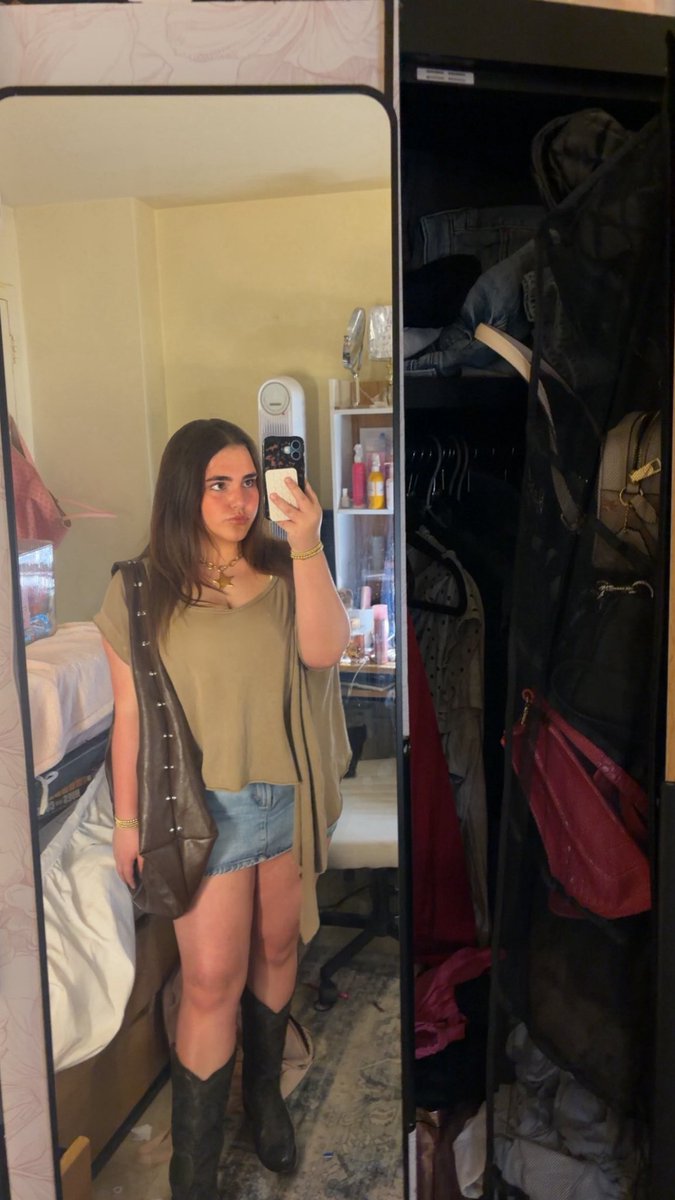 Princess Peyton | findom tweet media