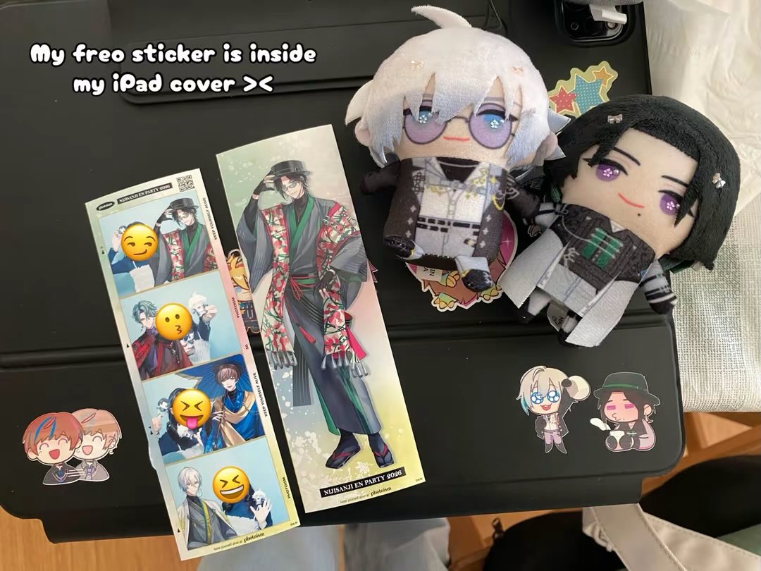 OOOPSYI's tweet photo. Oshikatsu 🫡

Made my papes all pretty for the photoshoot hehe https://t.co/SsLoOYhh59