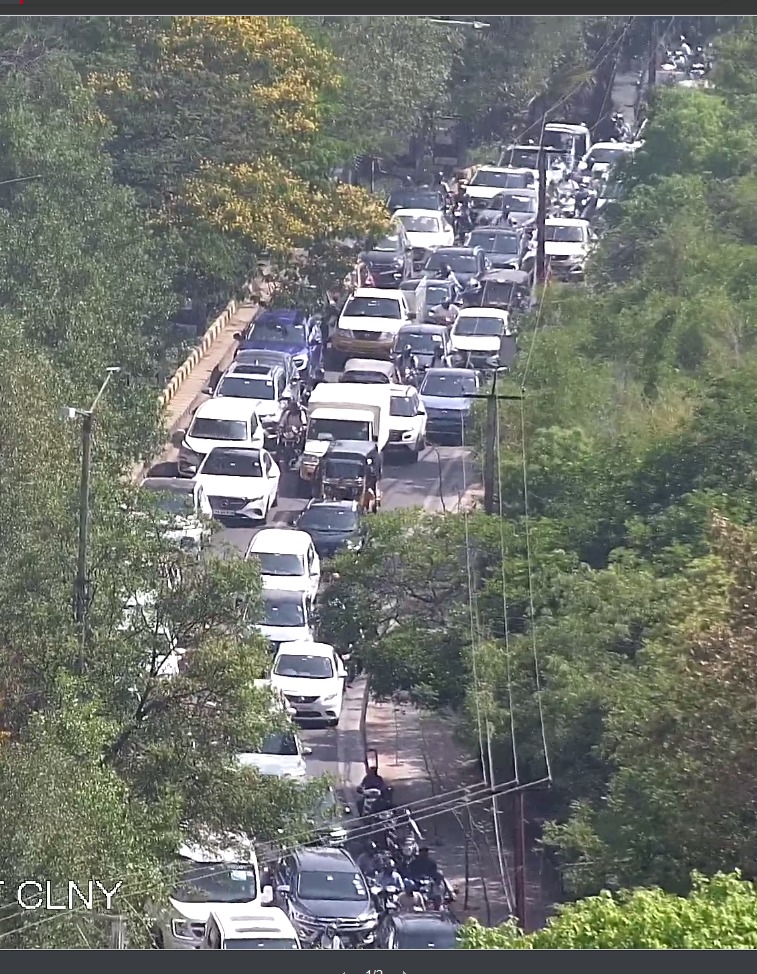 Hyderabad Traffic Police tweet media