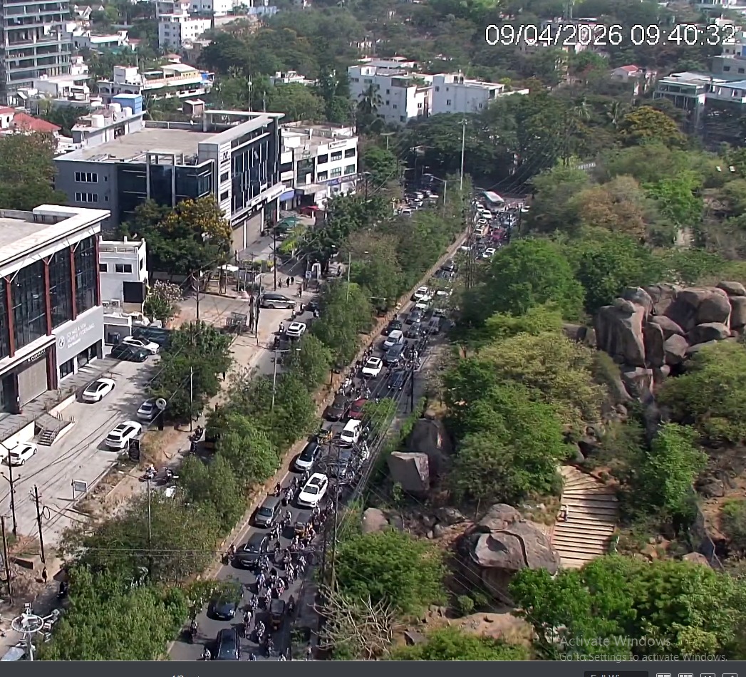 Hyderabad Traffic Police tweet media