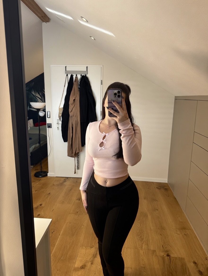 laura🤍 tweet media