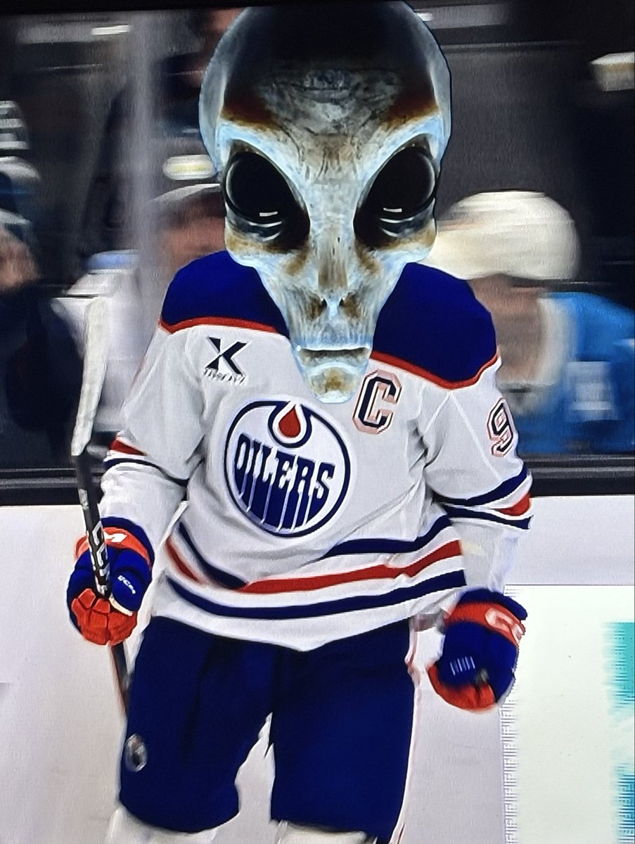 Alexander tweet media